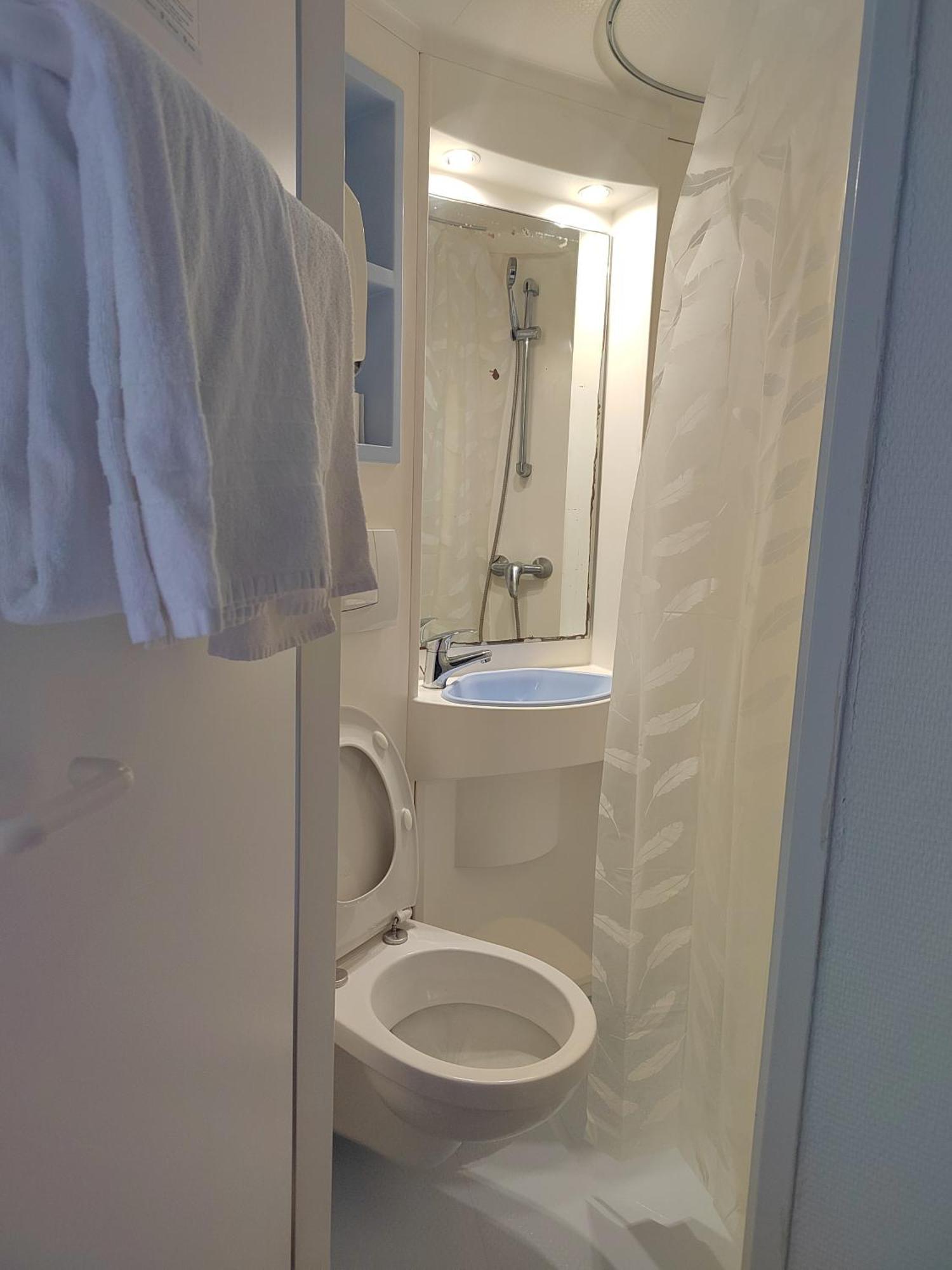 Alpha Hotel Bouafle ภายนอก รูปภาพ